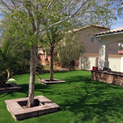 Backyard Putting Greens & Synthetic Lawn in Ochiltree County, Texas