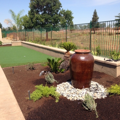 Fake Grass & Putting Greens in Bartlett, Texas