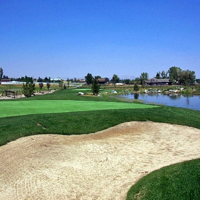 Outdoor Putting Greens & Synthetic Lawn in Rhome, Texas