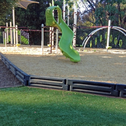 Fake Grass for Yards, Backyard Putting Greens in Cinco Ranch, Texas