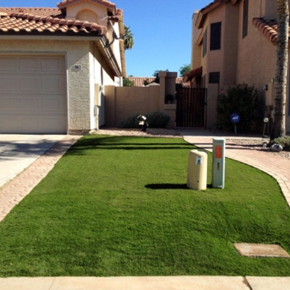 At Home Putting Greens & Synthetic Grass in Richardson, Texas