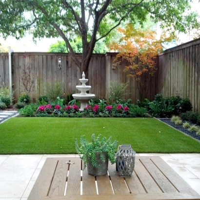 Synthetic Grass & Putting Greens in Bloomington, Texas