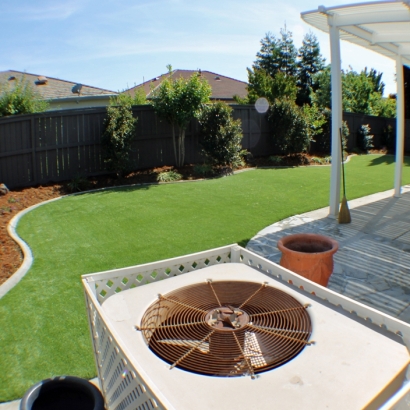 Synthetic Lawns & Putting Greens in Denison, Texas