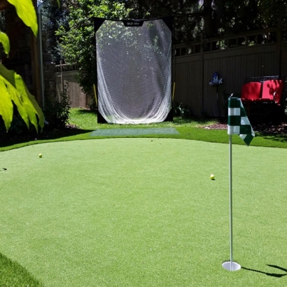 Putting Greens & Synthetic Lawn for Your Backyard in Donna, Texas