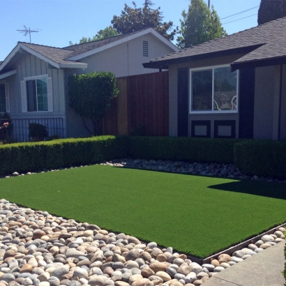 Backyard Putting Greens & Synthetic Lawn in Socorro Mission Number 1 Colonia, Texas