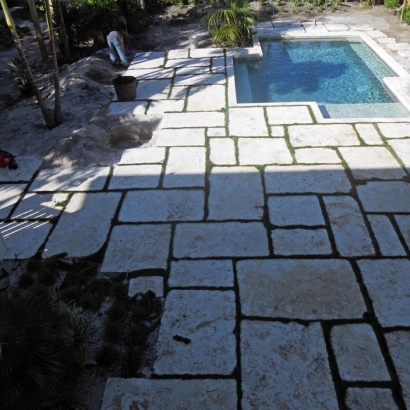 Backyard Putting Greens & Synthetic Lawn in Hays County, Texas