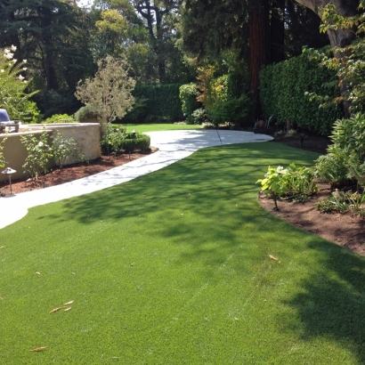 Backyard Putting Greens & Synthetic Lawn in Lewisville, Texas
