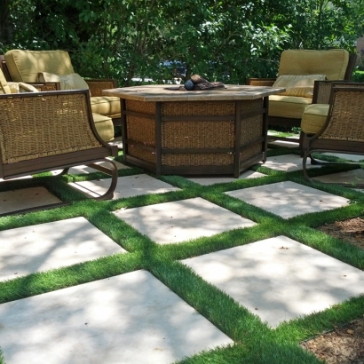 Fake Grass for Yards, Backyard Putting Greens in The Hills, Texas